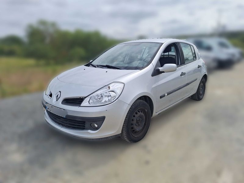 Renault Clio 1.5 dCi Dynamique 2009 – снимка 2