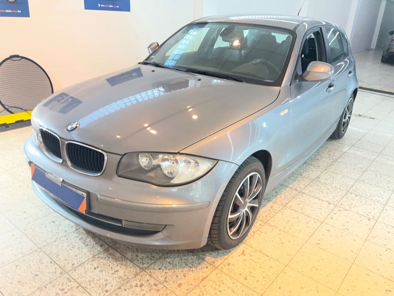 BMW 1er 116i 2010 – снимка 1