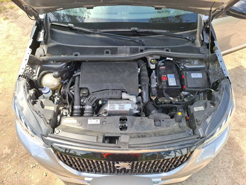 Peugeot 2008 1.2 PureTech GT 2021 – снимка 8
