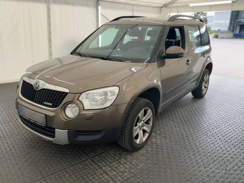 Skoda Yeti 1.6 TDI GreenLine 2013 – снимка 1