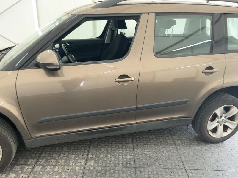 Skoda Yeti 1.6 TDI GreenLine 2013 – снимка 4
