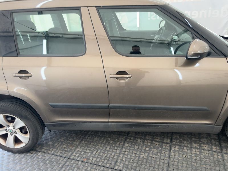 Skoda Yeti 1.6 TDI GreenLine 2013 – снимка 10