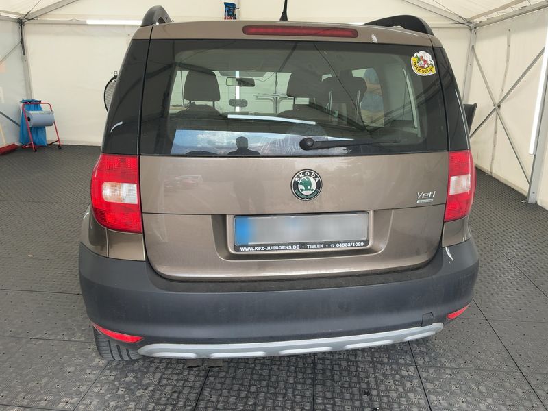 Skoda Yeti 1.6 TDI GreenLine 2013 – снимка 7