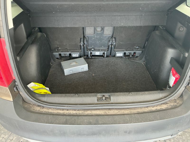 Skoda Yeti 1.6 TDI GreenLine 2013 – снимка 35
