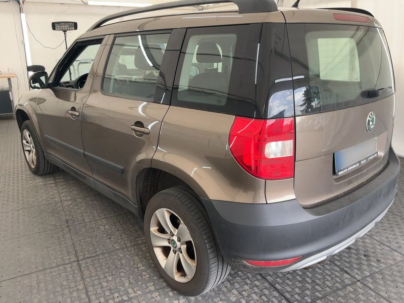 Skoda Yeti 1.6 TDI GreenLine 2013 – снимка 6
