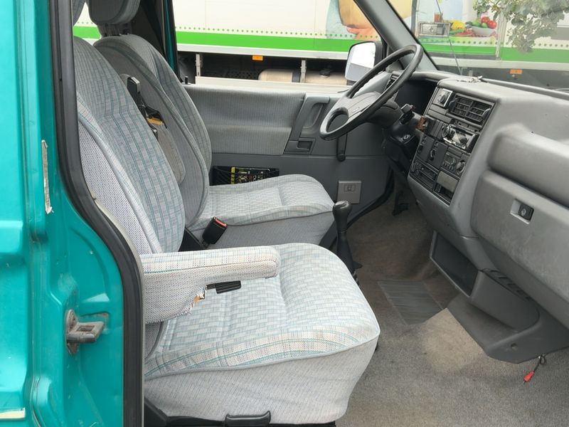 Volkswagen T4 California 2.4 Diesel Aufstelldach 1991 – снимка 16