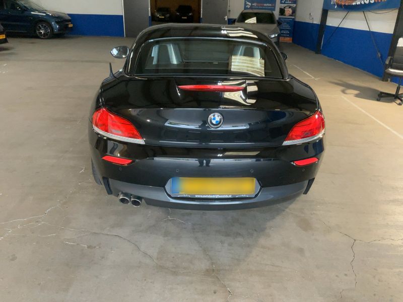 BMW Z4 sDrive 30i 2011 – снимка 7