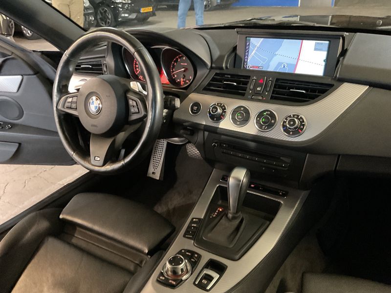 BMW Z4 sDrive 30i 2011 – снимка 17