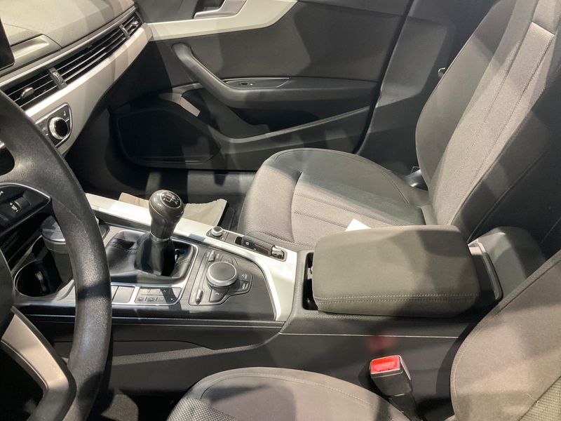 Audi A4 2.0 TDI ultra 2016 – снимка 28