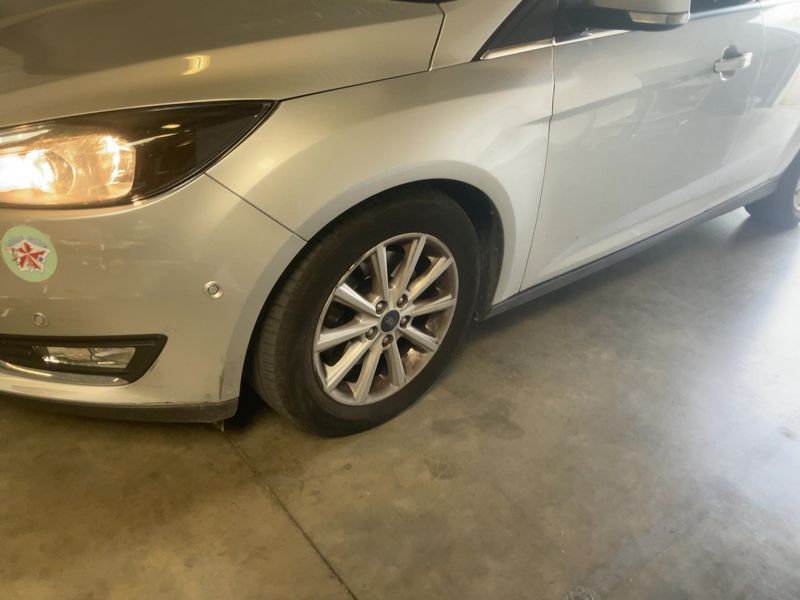 Ford Focus 2.0 TDCi Titanium 2015 – снимка 3