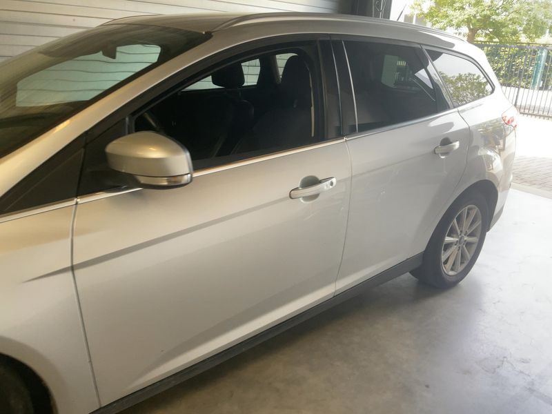 Ford Focus 2.0 TDCi Titanium 2015 – снимка 4