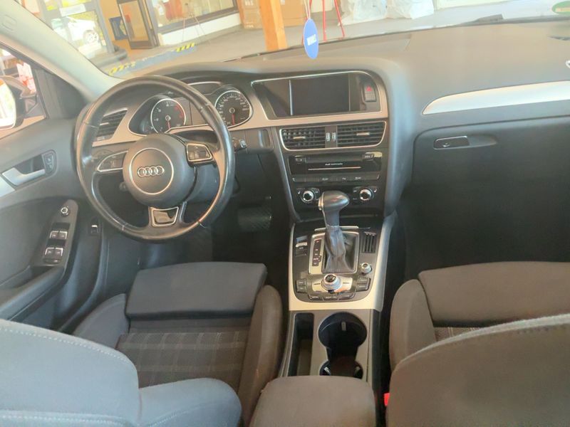 Audi A4 2.0 TDI Ambition 2015 – снимка 12