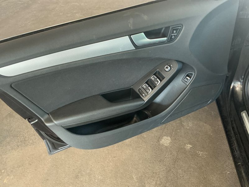 Audi A4 2.0 TDI Ambition 2015 – снимка 25