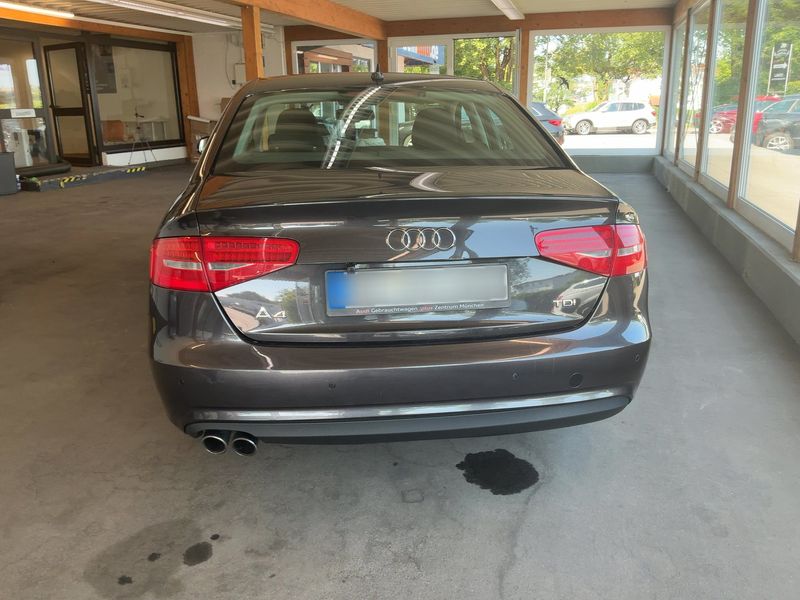 Audi A4 2.0 TDI Ambition 2015 – снимка 5