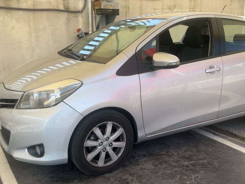 Toyota Yaris 1.33 Dual VVT-i Club 2013 – снимка 2