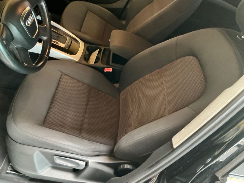 Audi Q5 2.0 TDI quattro 2011 – снимка 28