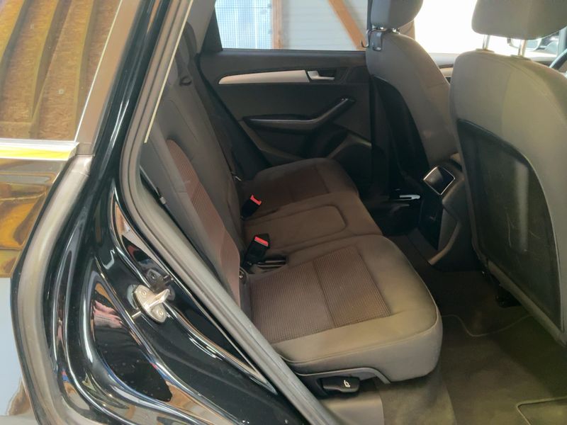 Audi Q5 2.0 TDI quattro 2011 – снимка 19