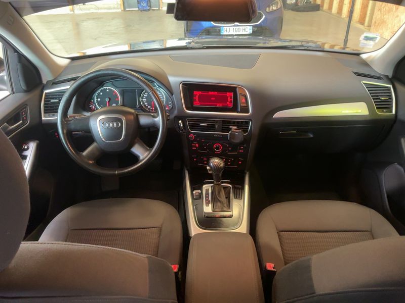 Audi Q5 2.0 TDI quattro 2011 – снимка 17