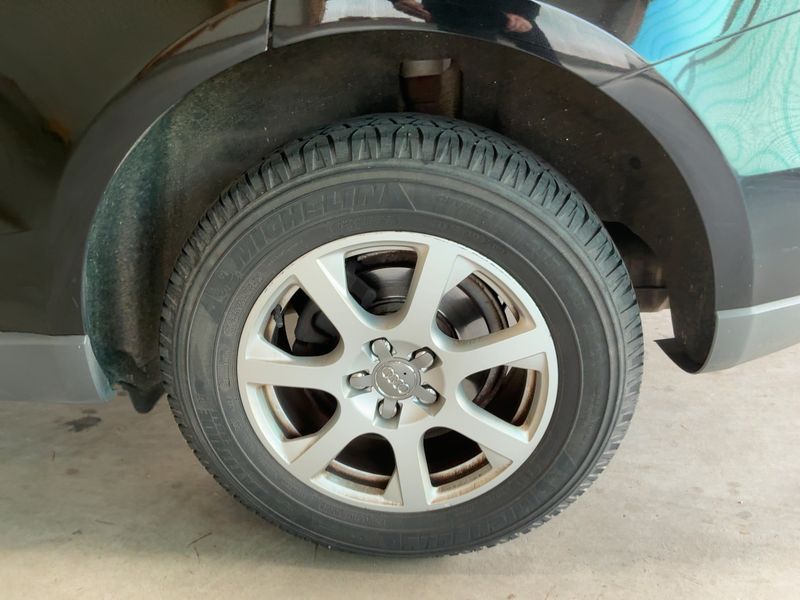 Audi Q5 2.0 TDI quattro 2011 – снимка 5