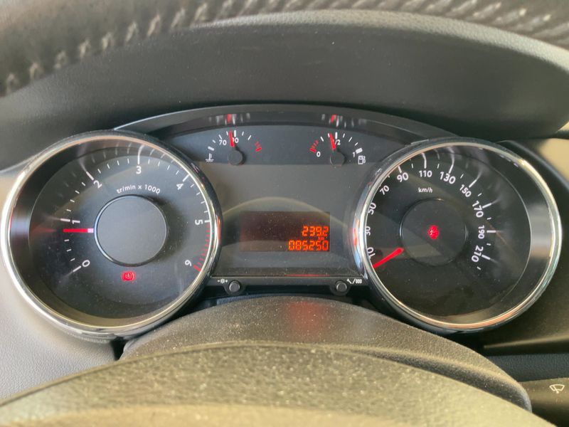 Peugeot 3008 1.6 HDi Active 2014 – снимка 18