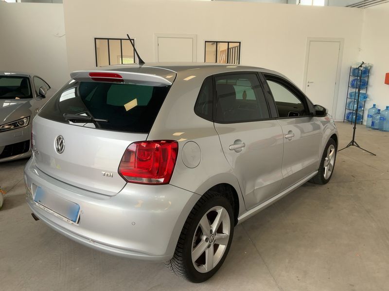 Volkswagen Polo 1.6 TDI Highline 2011 – снимка 8