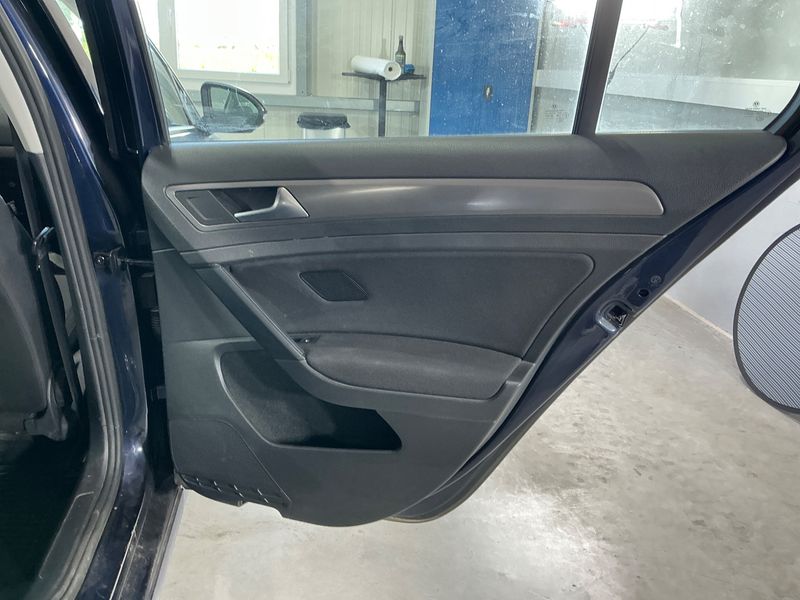 Volkswagen Golf VII 1.2 TSI Cool BlueMotion Tech 2014 – снимка 33