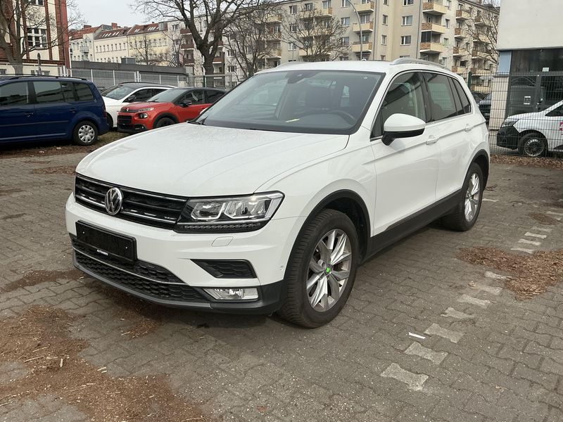 Volkswagen Tiguan 2.0 TSI Highline 4Motion BlueMotion Tech 2017 – снимка 2