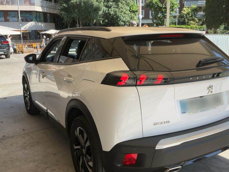 Peugeot 2008 1.2 PureTech Allure Pack 2021 – снимка 6