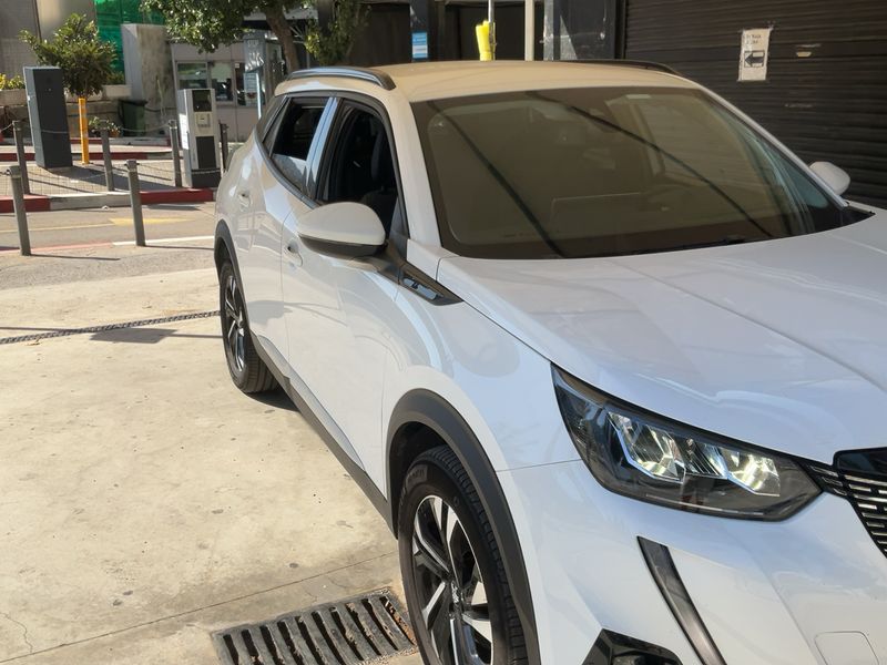 Peugeot 2008 1.2 PureTech Allure Pack 2021 – снимка 12