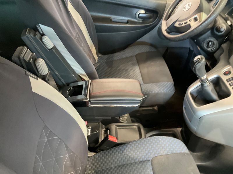 Nissan NV200 Evalia 1.5 dCi Evalia Tekna 2013 – снимка 26