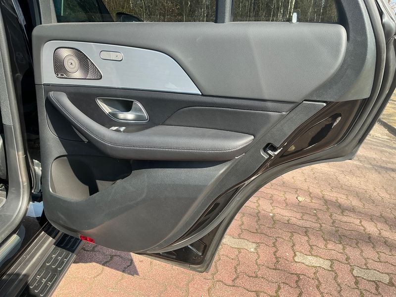 Mercedes-Benz GLE-Klasse GLE 450 d Mild-Hybrid 4Matic AMG Line 2023 – снимка 29