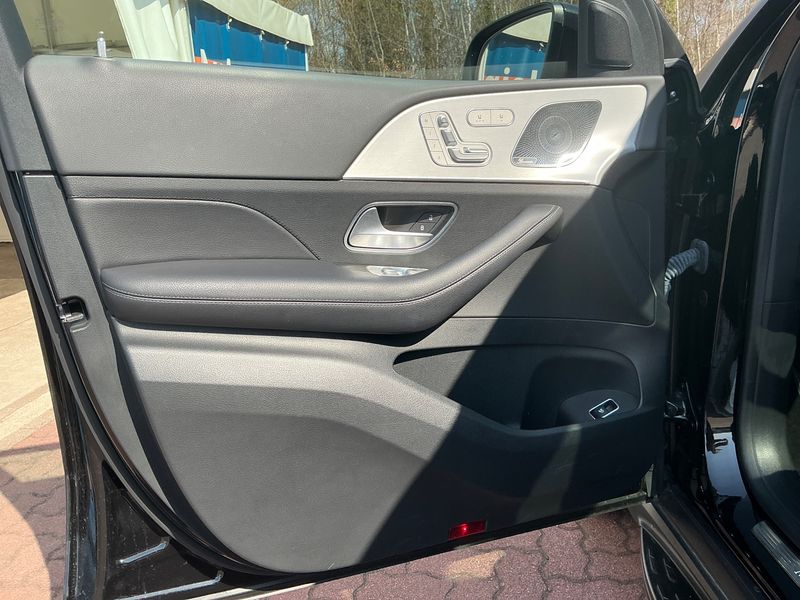 Mercedes-Benz GLE-Klasse GLE 450 d Mild-Hybrid 4Matic AMG Line 2023 – снимка 32