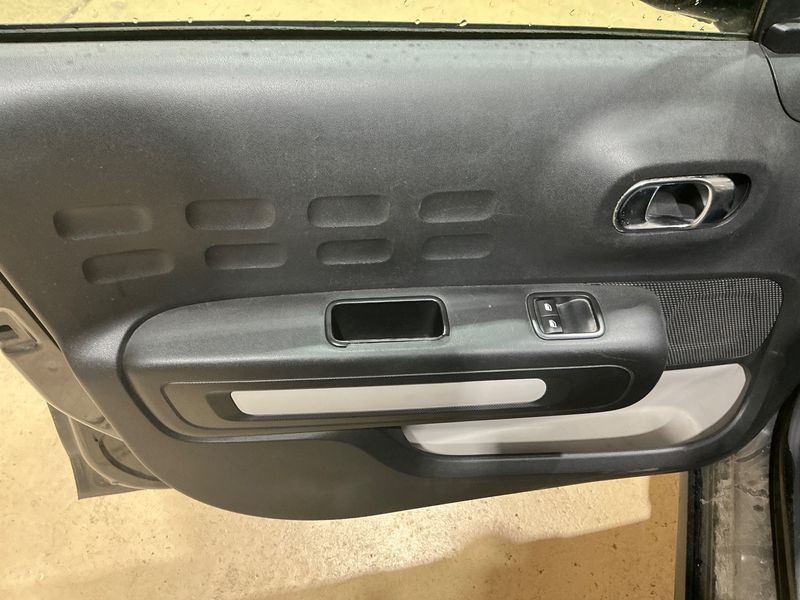 Citroen C3 1.2 PureTech Feel 2018 – снимка 31