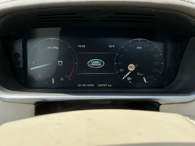 Land Rover Range Rover 4.4 SDI Vogue 2015 – снимка 18