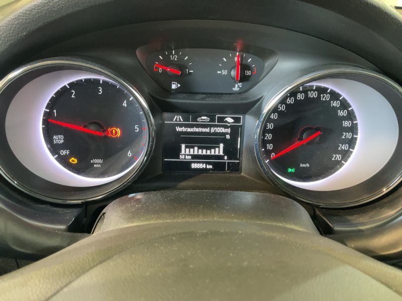 Opel Astra 1.6 CDTI DPF Edition 2017 – снимка 18