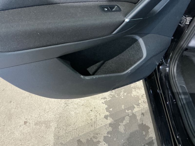 Volkswagen Golf VII Sportsvan 1.4 TSI Highline BlueMotion Tech 2015 – снимка 25