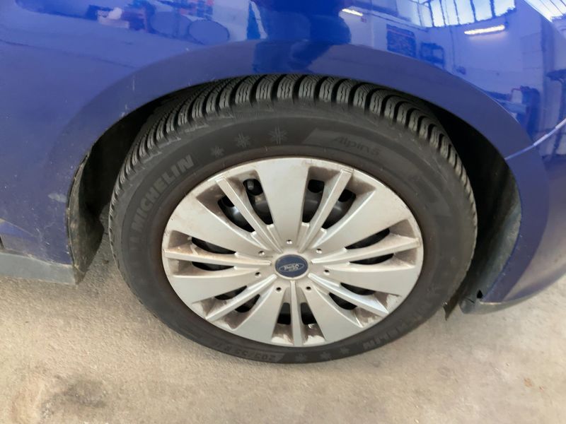 Ford C-Max 1.0 EcoBoost Business Edition 2015 – снимка 11