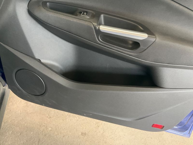 Ford C-Max 1.0 EcoBoost Business Edition 2015 – снимка 31
