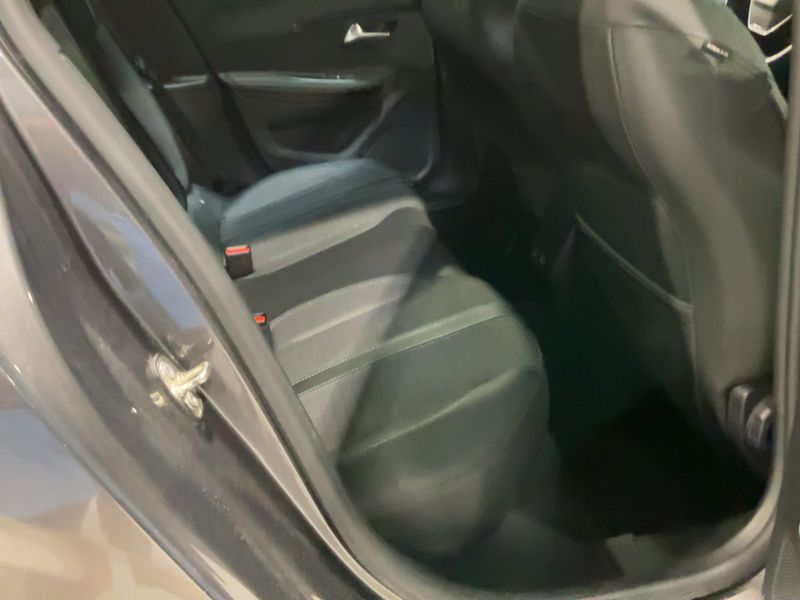 Peugeot 208 1.2 PureTech Allure Pack 2021 – снимка 19