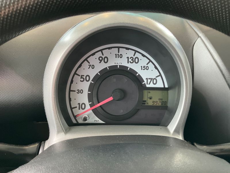 Toyota Aygo 1.0 Cool 2012 – снимка 4