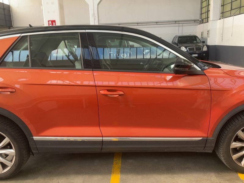 Volkswagen T-Roc 1.6 TDI Advance 2020 – снимка на щета 10
