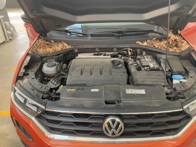 Volkswagen T-Roc 1.6 TDI Advance 2020 – снимка 23