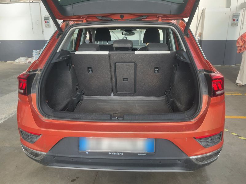 Volkswagen T-Roc 1.6 TDI Advance 2020 – снимка 15