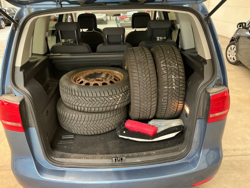 Volkswagen Touran 1.4 TSI Comfortline 2013 – снимка 21