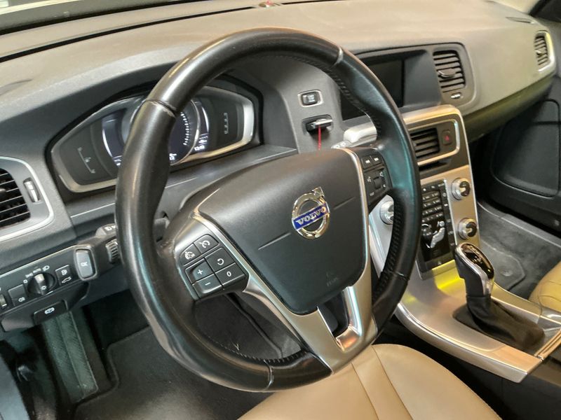 Volvo V60 Cross Country 2.0 D4 Summum 2016 – снимка 27