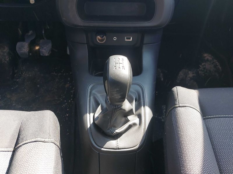Citroen C3 1.2 PureTech Feel 2017 – снимка 51