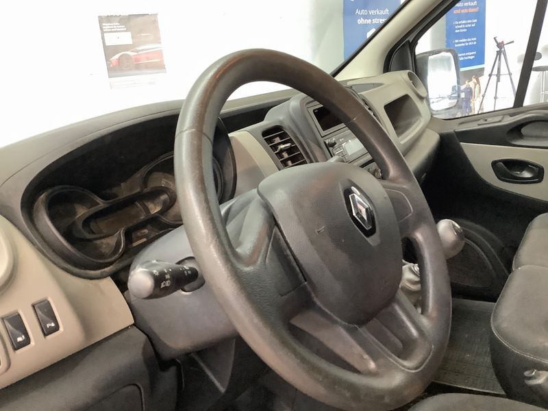 Renault Trafic 1.6 dCi L1H1 2,9t Komfort 2018 – снимка 32