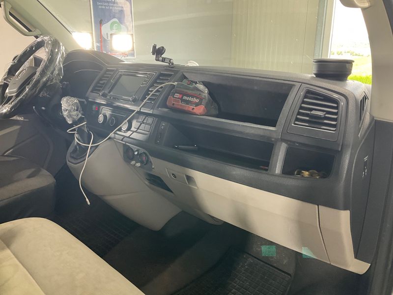 Volkswagen T6 Transporter 2.0 TDI Kasten 4Motion 2017 – снимка 40