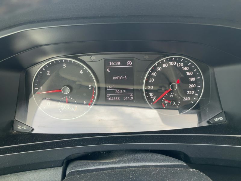 Volkswagen T6 Transporter 2.0 TDI Kasten 4Motion 2017 – снимка 19