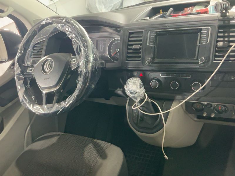 Volkswagen T6 Transporter 2.0 TDI Kasten 4Motion 2017 – снимка 18